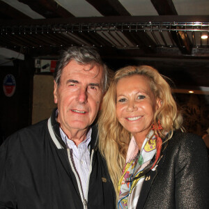 Bernard Menez, Fiona Gélin - Générale de la pièce "Deux sur la balançoire" au théâtre du Gymnase à Paris. Le 29 septembre 2021. © Baldini / Bestimage