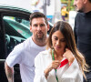 Exclusif - Antonella Roccuzzo et son mari Lionel Leo Messi à Paris.