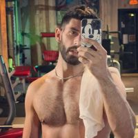 Timothé Curado : Le sexy prof gay de TikTok candidat d'un célèbre concours !