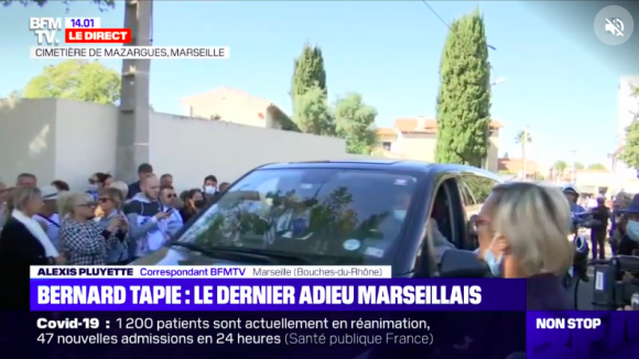 Sortie de la messe funéraire pour Bernard Tapie en la cathédrale de la Major à Marseille le 8 octobre 2021