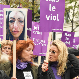 Eva Darlan, Alexandra Lamy - Marche organisée par le collectif NousToutes de place de l'Opéra jusqu'à la place de la Nation à Paris. Le 23 Novembre 2019. © Coadic Guirec / Bestimage