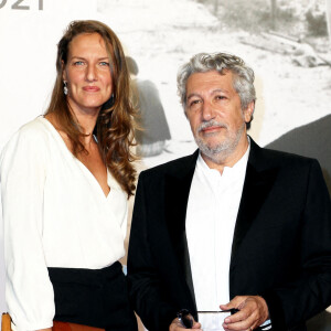 Tiara Comte et Alain Chabat - Cérémonie d'ouverture du Festival Lumière à Lyon. © Dominique Jacovides / Bestimage 