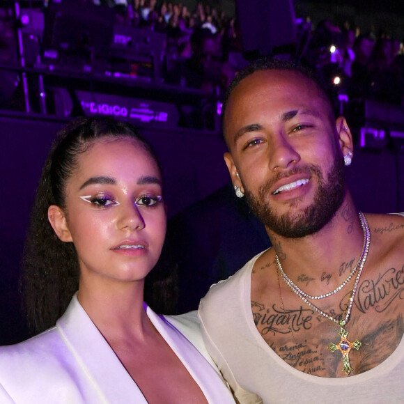 Léna Situations (Léna Mahfouf) et Neymar Jr - People au défilé de mode Femmes prêt-à-porter printemps-été 2022 "Balmain" à la Seine Musicale à Paris. Le 29 septembre 2021 © Veeren Ramsamy-Christophe Clovis / Bestimage