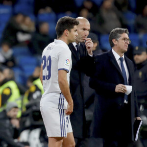 Zinédine Zidane et son fils Enzo Zidane lors du match Real Madrid - Cultural Leonesa, en 2016.