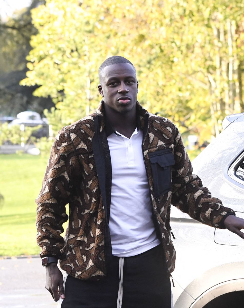 Benjamin Mendy - Les joueurs de l'équipe de France se rendent à l'entrainement à Clairefontaine. © Anthony Bibard/Panoramic/Bestimage