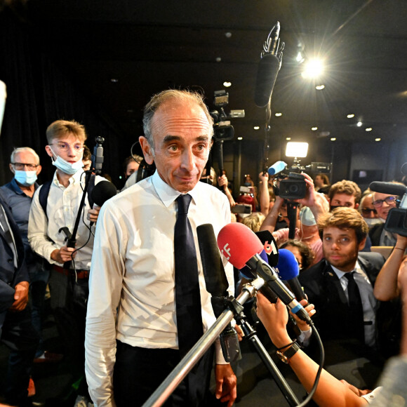 Eric Zemmour est à Nice, le 18 septembre 2021, pour présenter son nouveau livre : La France n'a pas dit son dernier mot. Au Palais des Congrès Acropolis de Nice, mille deux cents lecteurs sont venus écouter puis échanger avec le polémiste Eric Zemmour.