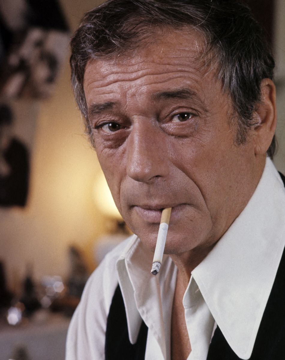 Archives - Rendez-vous avec Yves Montand à son domicile, Place Dauphine. Paris. Septembre 1970. © Jean Lenoir via Bestimage