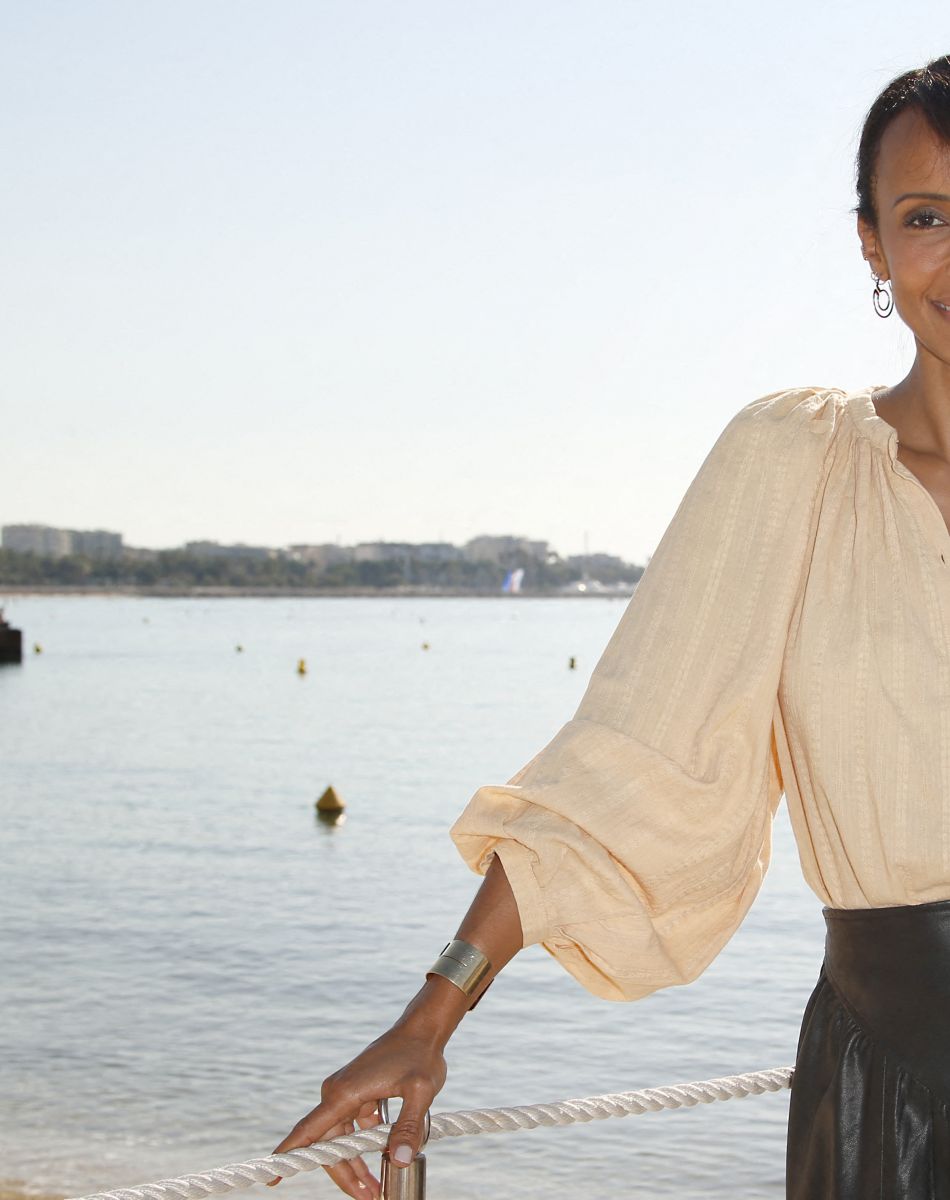 Sonia Rolland de la série TROPIQUES CRIMINELS - Photocalls sur le ponton de l'hôtel Barrière Le Majestic lors de la 4ème édition de Canneseries au Palais des Festivals à Cannes. Le 13 octobre 2021 © Christophe Aubert via Bestimage