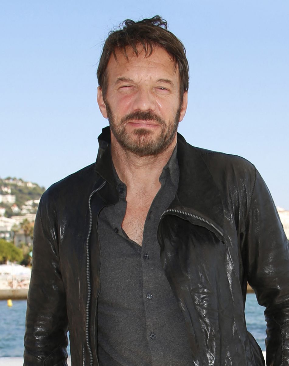 Samuel Le Bihan de la série ALEX HUGO - Photocalls sur le ponton de l'hôtel Barrière Le Majestic lors de la 4ème édition de Canneseries au Palais des Festivals à Cannes. Le 13 octobre 2021 © Christophe Aubert via Bestimage
