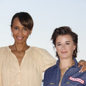 Sonia Rolland, Béatrice de le Boulaye de la série TROPIQUES CRIMINELS - Photocalls sur le ponton de l'hôtel Barrière Le Majestic lors de la 4ème édition de Canneseries au Palais des Festivals à Cannes. Le 13 octobre 2021 © Christophe Aubert via Bestimage