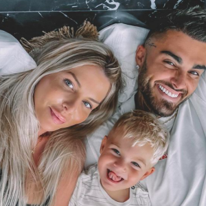 Jessica Thivenin avec son mari Thibault Garcia et leur fils Maylone - Instagram