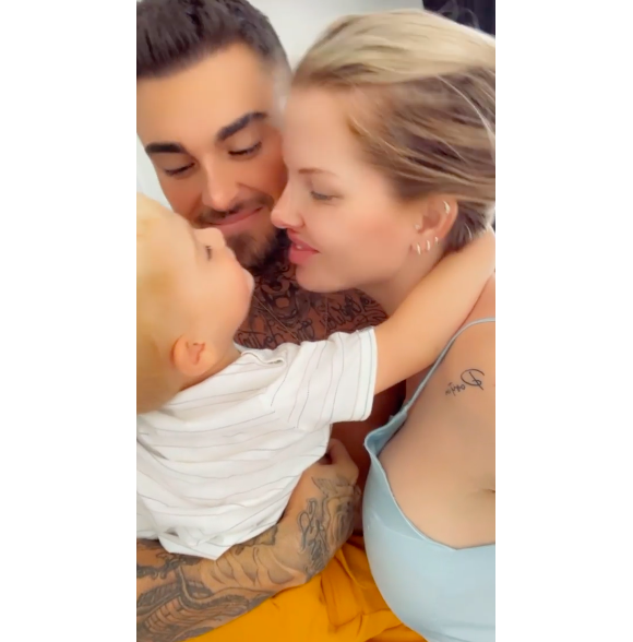 Jessica Thivenin avec son mari Thibault Garcia et leur fils Maylone - Instagram