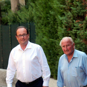 Au lendemain de son 60ème anniversaire, François Hollande est venu embrasser son père Georges Gustave Hollande, 91 ans, dans sa résidence à Cannes. Le 13 août 2014