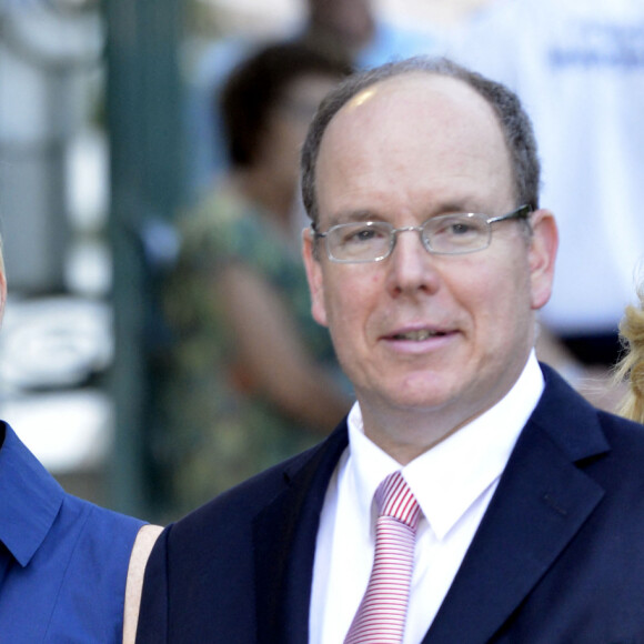 Le prince Albert II de Monaco et la princesse Charlène de Monaco enceinte ont participé au traditionnel Pique Nique des monégasques dans les jardins du parc de la princesse Antoinette à Monaco, le 1er septembre 2014. 