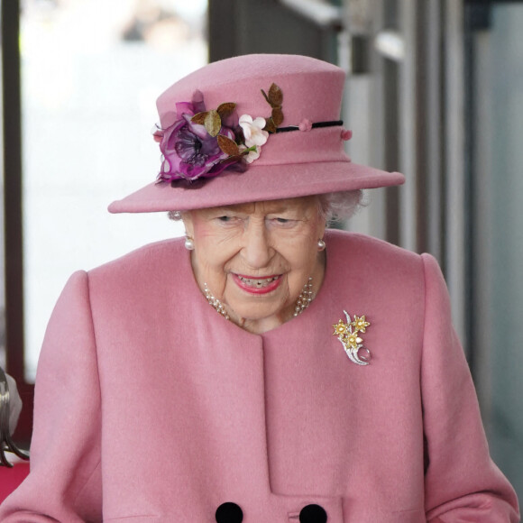 La reine Elisabeth II d'Angleterre assiste à la cérémonie d'ouverture de la sixième session du Senedd à Cardiff, Royaume Uni, 14 octobre 2021. 