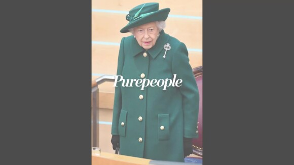 Elizabeth II hospitalisée : Buckingham Palace donne de ses nouvelles