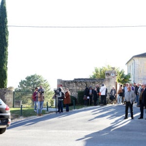 L'ancien Président de la République François Hollande est venu commémorer le 6ème anniversaire de l'accident car de Puisseguin survenu le 23 Octobre 2015. Puisseguin en Gironde le 23 octobre 2021.