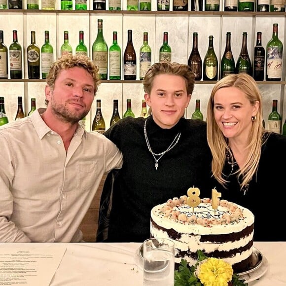 Reese Witherspoon, son ex-mari Ryan Phillippe et leur fils Deacon.