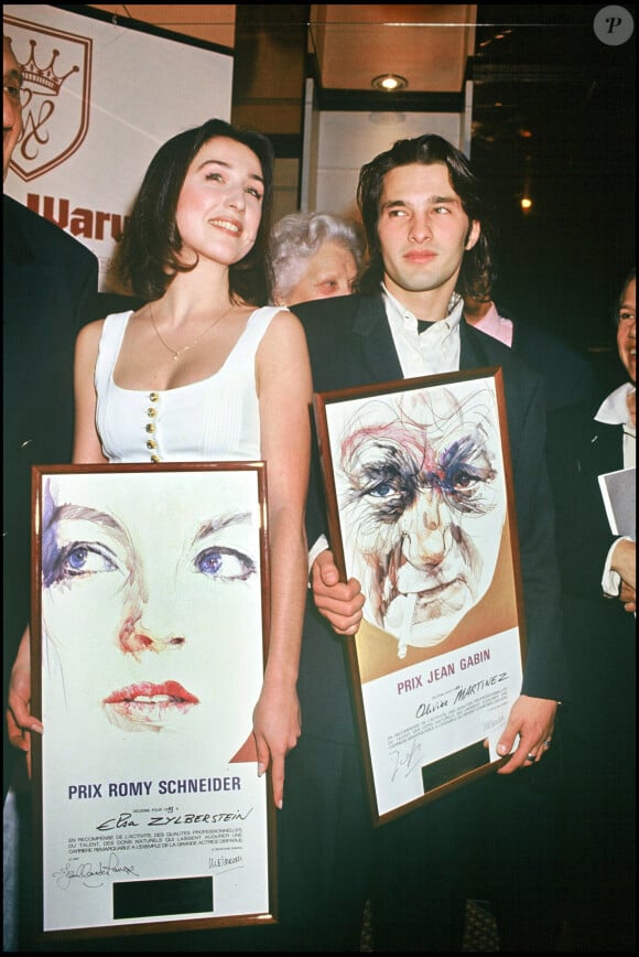 Elsa Zylberstein et Olivier Martinez lors de la cérémonie des prix Jean Gabin et Romy Schneider à Paris en 1993