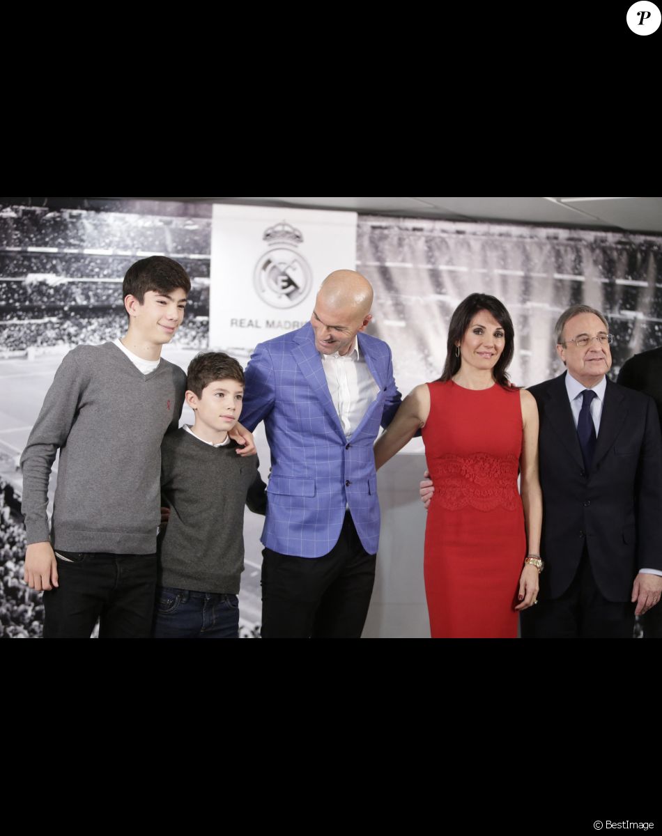 Zinédine Zidane avec sa femme Véronique et ses enfants Elyaz et Théo, Florentino Perez - Zinédine Zidane devient l'entraineur du Real de Madrid et remplace ainsi Rafael Benítez à Madrid en Espagne le 4 janvier 2015.