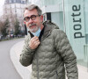Exclusif - Jamy Gourmaud, en deuil suite au décès d'un expert de son émission "Le monde de Jamy", à la sortie des studios de Radio France à Paris. Le 10 mars 2021 