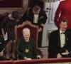 La princesse Mary, le prince Frederik de Danemark, la reine Margrethe II, le prince Joachim, la princesse Marie lors du dîner de gala pour les représentants de l'industrie cinématographique danoise au Palais Fredensborg le 26 octobre 2021.