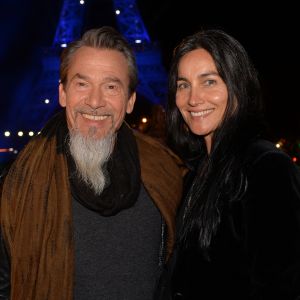 Exclusif - Florent Pagny et sa femme Azucena Caman - Backstage du concert anniversaire des 130 ans de la Tour Eiffel à Paris © Perusseau-Veeren/ Bestimage 