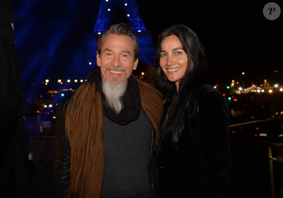 Exclusif - Florent Pagny et sa femme Azucena Caman - Backstage du concert anniversaire des 130 ans de la Tour Eiffel à Paris © Perusseau-Veeren/ Bestimage 