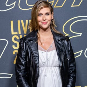 Ophélie Meunier (enceinte) - Photocall du défilé Etam Live Show 2021 à l'Opéra Garnier à Paris. © Tiziano Da Silva / Bestimage 