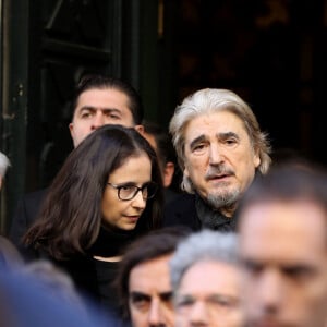 Serge Lama et sa compagne Luana Santonino - Sorties des obsèques de Charles Aznavour en la cathédrale arménienne Saint-Jean-Baptiste de Paris. Le 6 octobre 2018 © Jacovides-Moreau / Bestimage 