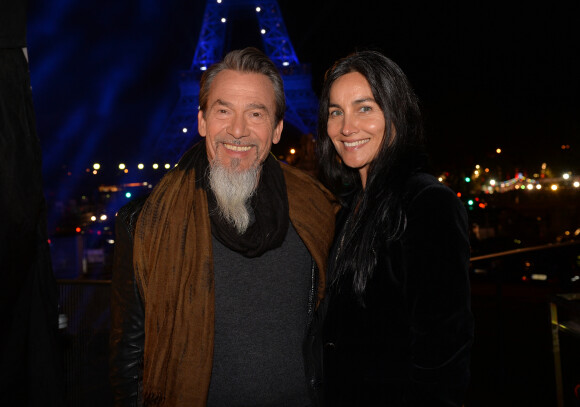 Exclusif - Florent Pagny et sa femme Azucena Caman - Backstage du concert anniversaire des 130 ans de la Tour Eiffel à Paris © Perusseau-Veeren/ Bestimage 