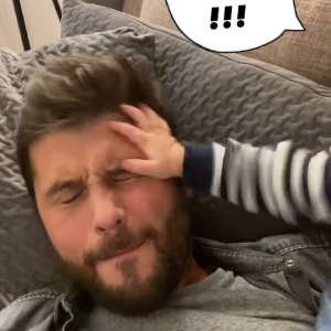 Christophe Beaugrand partage un drôle de moment avec son fils Valentin. Instagram.