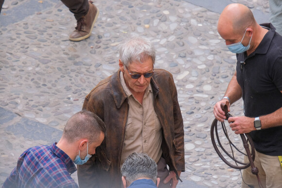 Harrison Ford - Tournage du dernier opus "Indiana Jones 5" dans les rues de Cefalu en Sicile le 7 octobre 2021. @ Igor Petyx/IPA/ABACAPRESS.COM