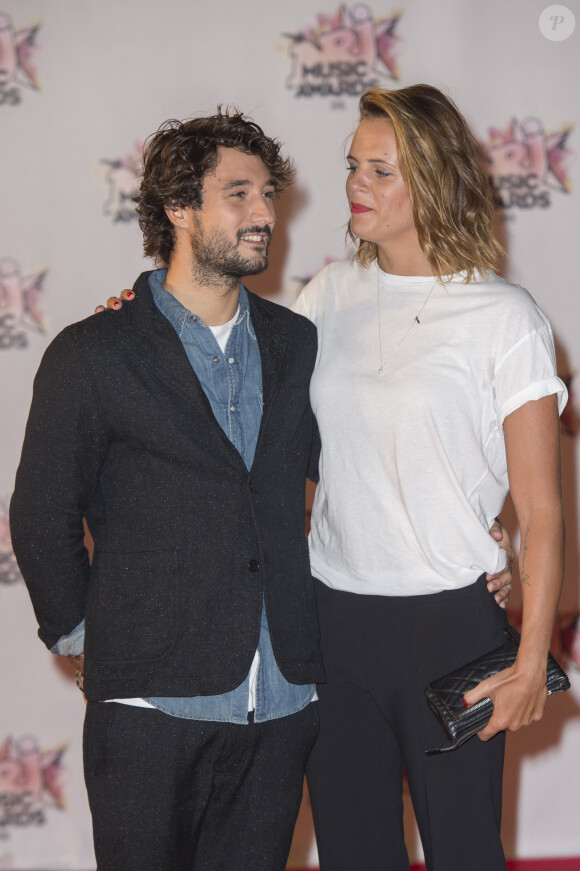 Laure Manaudou et son compagnon Jérémy Frérot - Arrivées à la 17ème cérémonie des NRJ Music Awards 2015 au Palais des Festivals à Cannes, le 7 novembre 2015.