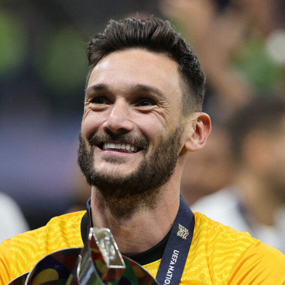 Hugo Lloris - Football: La France remporte la coupe de la Ligue des Nations en battant l'Espagne à Milan.