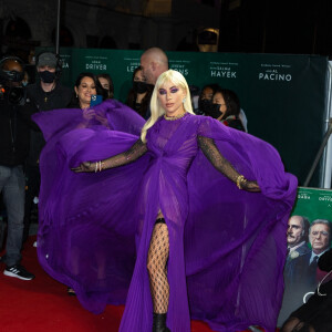Lady Gaga arrive à la première du film "House Of Gucci" à Londres, le 9 novembre 2021.