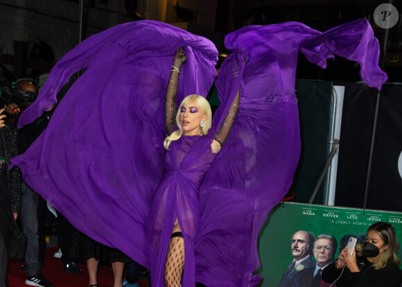 Lady Gaga arrive à la première du film "House Of Gucci" à Londres, le 9 novembre 2021.