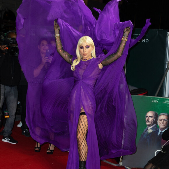 Lady Gaga arrive à la première du film "House Of Gucci" à Londres, le 9 novembre 2021.