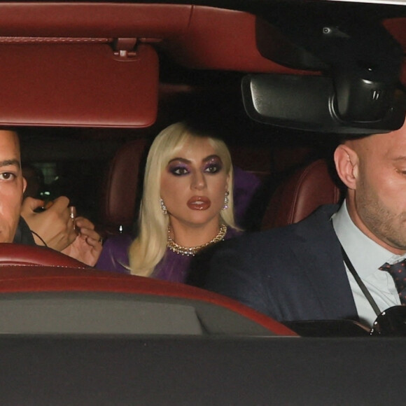 Lady Gaga arrive à la première de "House Of Gucci" à l'Odeon Luxe Leicester Square à Londres, Royaume Uni, le 9 novembre 2021.