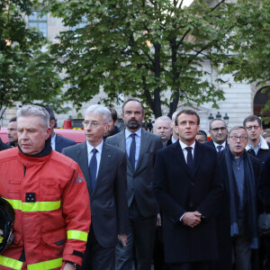 Didier Lallement, préfet de Police de Paris, Edouard Philippe, Premier ministre, le président de la République française, Emmanuel Macron, le secrétaire d’État à l’Intérieur Laurent Nuñez, monseigneur Patrick Chauvet recteur-archiprêtre de la cathédrale Notre-Dame de Paris, la maire de Paris, Anne Hidalgo, la Première dame Brigitte Macron - Le président de la République française est venu constater les dégâts provoqués par l'incendie survenu en la cathédrale Notre-Dame de Paris, France, le 15 avril 2019. © Stéphane Lemouton/Bestimage