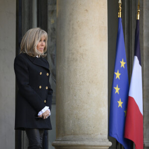 La Première Dame, Brigitte Macron reçoit le deuxième gentilhomme des États-Unis (mari de de K.Harris, la 49ème vice-présidente des États-Unis) au palais de l'Elysée à Paris  © Eliot Blondet/Pool/Bestimage