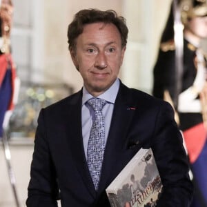 Stéphane Bern - Le président de la République et la première dame recoivent le Premier ministre de la République Hellénique et son épouse pour un diner de travail, au palais de l'Elysée, Paris, le 27 septembre 2021. © Stéphane Lemouton / Bestimage