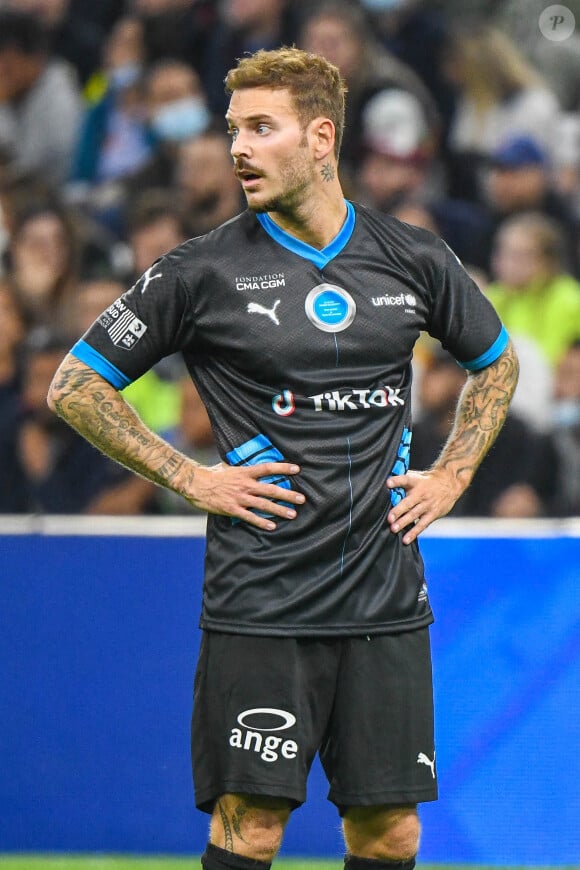 M. Pokora - Match des héros entre l'équipe OM Legends et l'équipe UNICEF au stade Orange Velodrome à Marseille le 13 octobre 2021. © Jean-René Santini/Bestimage