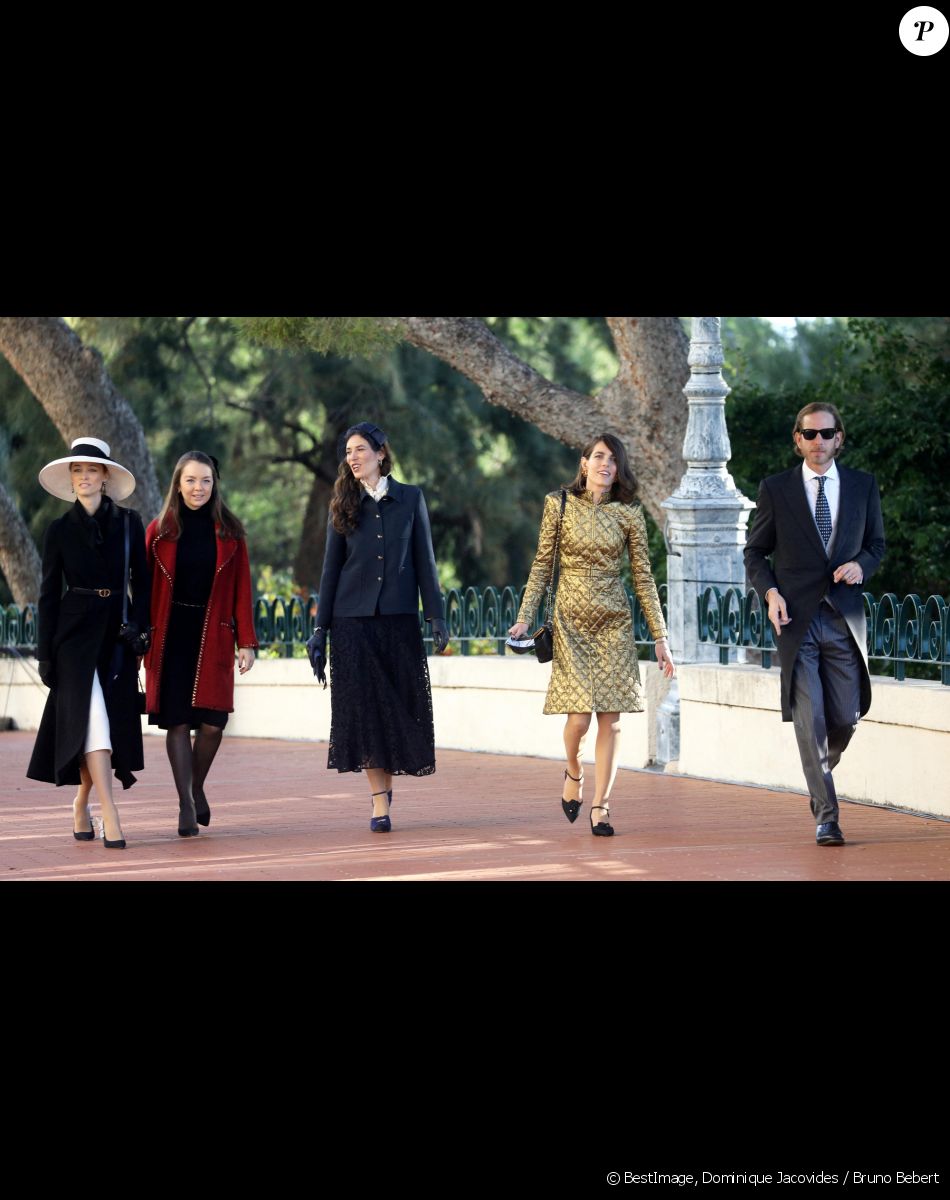 Beatrice Borromeo, Alexandra de Hanovre, Tatiana Santo Domingo, Charlotte Casiraghi, Andrea Casiraghi - Arrivées en la cathédrale de Monaco pour la messe d'action de grace avec Te Deum lors de la la fête nationale de Monaco le 19 novembre 2021. © Dominique Jacovides / Bruno Bebert / Bestimage