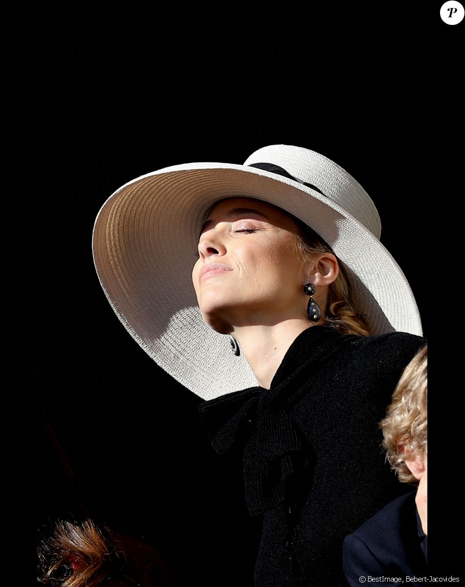 Beatrice Borromeo - La famille princière de Monaco apparaît au balcon du palais lors de la fête nationale de Monaco, le 19 novembre 2021. © Bebert-Jacovides/Bestimage