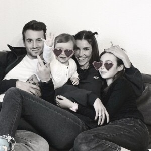 Hugo Clément, Alexandra Rosenfeld et ses filles Ava et Jim sur Instagram, janvier 2021.