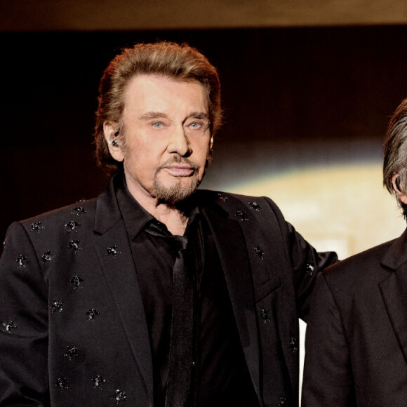 Exclusif - Eddy Mitchell, Johnny Hallyday et Jacques Dutronc lors du concert des "Vieilles Canailles" à l'AccorHotel Arena à Paris le 24 juin 2017. © Andred / Bestimage