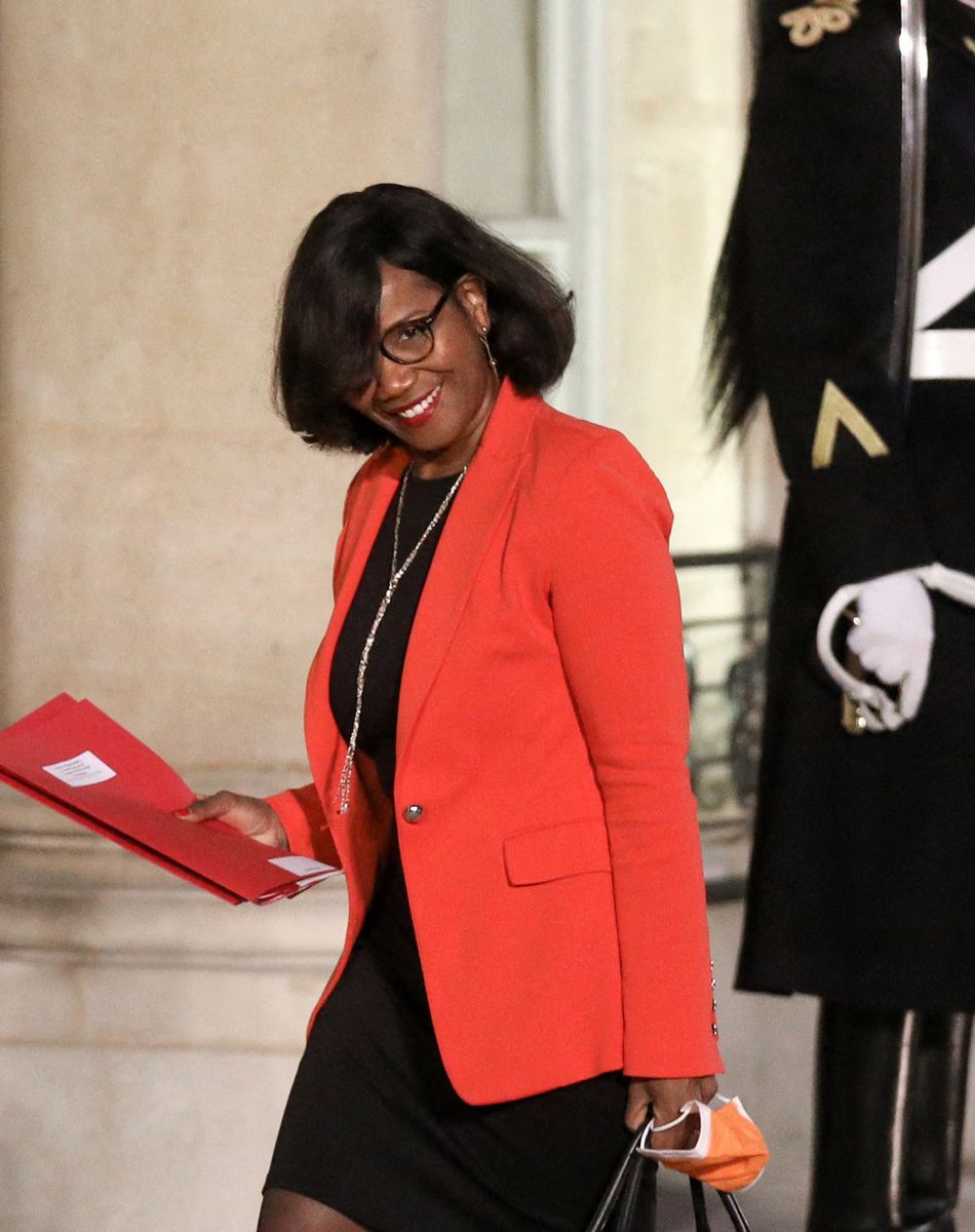 Elisabeth Moreno, ministre déléguée en charge de l'égalité entre les femmes et les hommes, de la diversité et de l'égalité des chances arrive au palais de l'Élysée à Paris, France, le 10 novembre 2021.