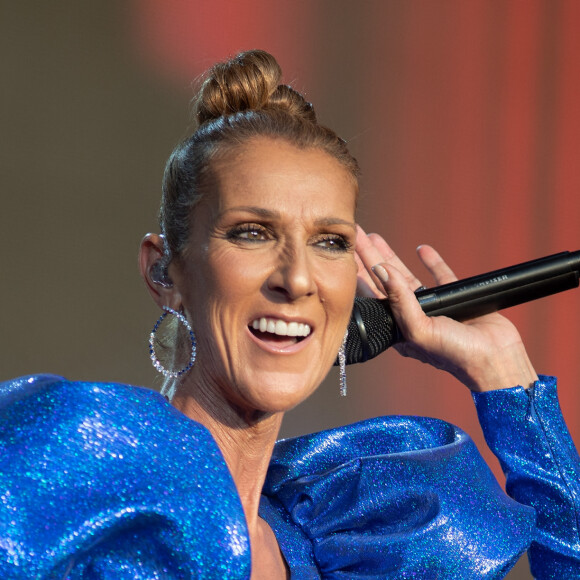 Céline Dion en concert à l'occasion du festival d'été Barclaycard British dans Hyde Park à Londres, le 5 juillet 2019. 
