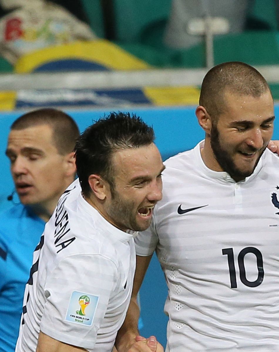 Mathieu Valbuena et Karim Benzema - Match du groupe E entre la France et la Suisse au stade Fonte Nova à Salvador de Bahia au Brésil, le 20 juin 2014, pendant la coupe du monde de la FIFA 2014. La France l'emporte sur la Suisse avec un score 5-2